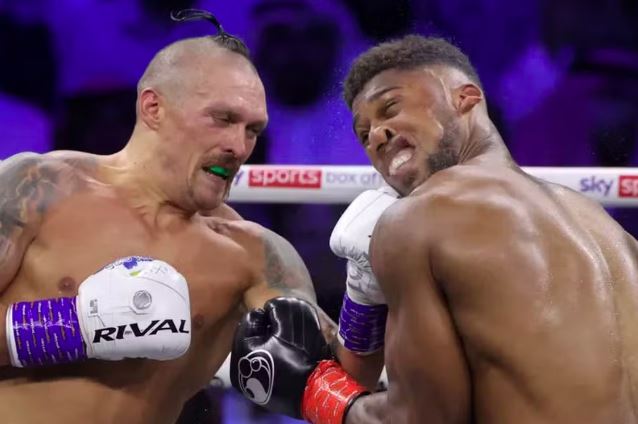 Duelo entre Oleksandr Usyk e Anthony Joshua.
