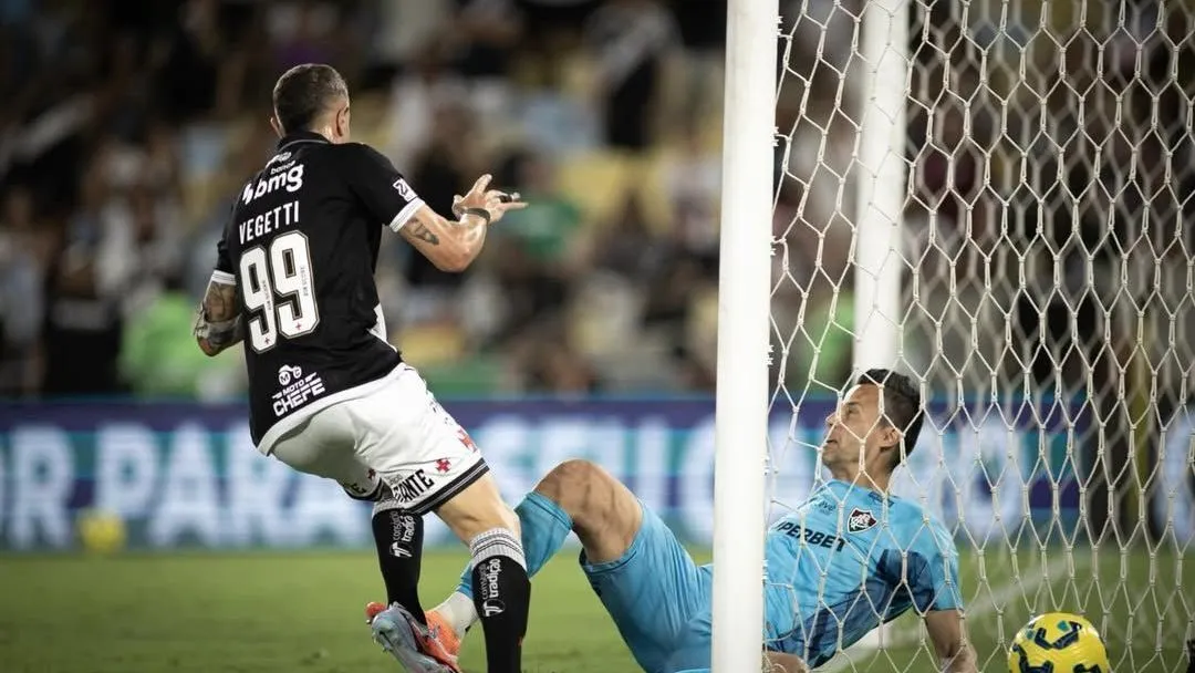 Vegetti marcou o gol da virada do Vasco sobre o Fluminense nos acréscimos, no Maracanã.