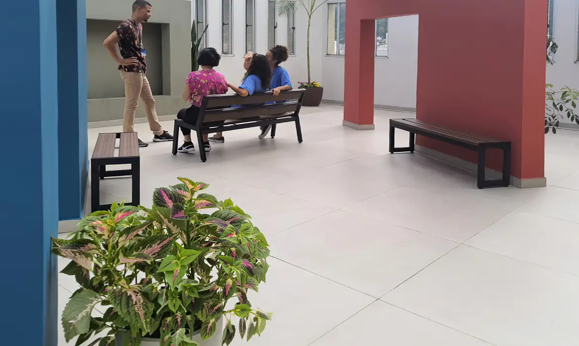 Projeto amplia formação em cuidados paliativos para profissionais da atenção primária em 20 estados