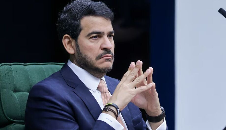 Jorge Messias, indicado por Lula ao STF, é reprovado por 45% dos entrevistados em pesquisa Genial/Quaest.