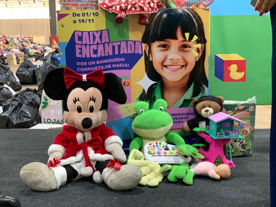 A iniciativa, conduzida pelo Governo de Mato Grosso do Sul em parceria com a Secretaria de Estado de Administração (SAD), mobiliza doações em todo o Estado para garantir brinquedos e renovar a esperança de milhares de crianças no Natal.