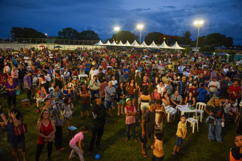 Comemoração dos 44 anos das Moreninhas reúne milhares de moradores e anuncia pacote de obras e serviços para a região