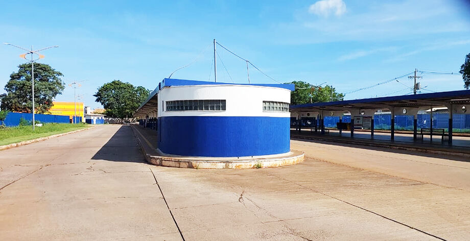 Sem ônibus em circulação, terminais de Campo Grande amanheceram vazios com o início da greve dos motoristas