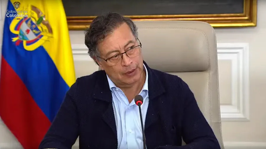 Trump eleva o tom contra a Colômbia e defende atuação mais dura dos Estados Unidos na América Latina.