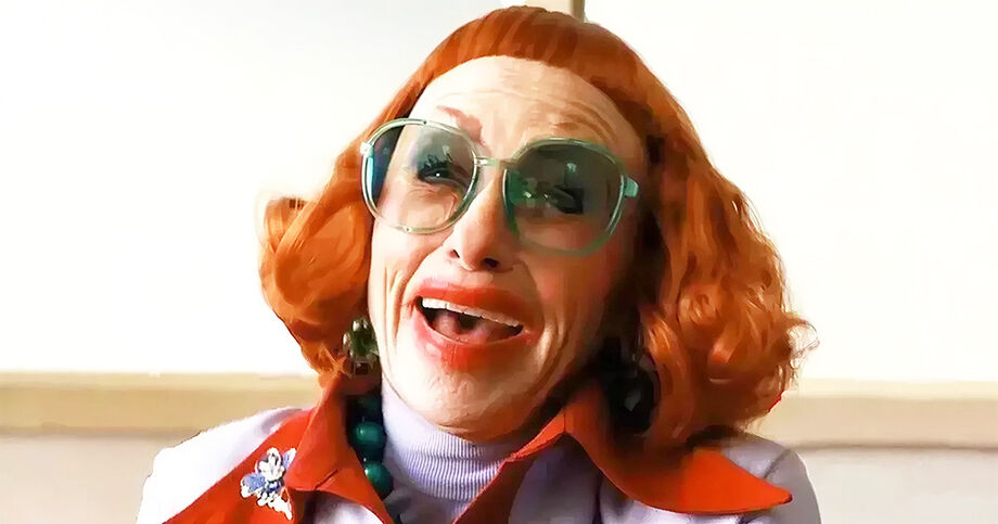 Amy Madigan comemora vitória inédita no Critics Choice Awards 2026 por sua atuação em A Hora do Mal.