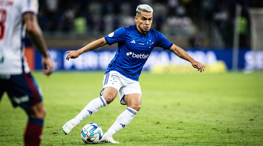 O lateral-direito Fagner