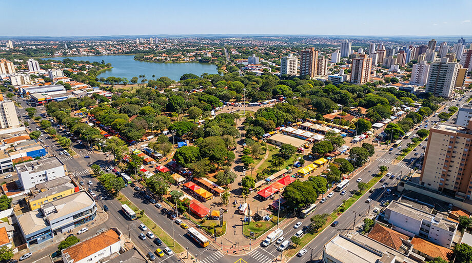 Pesquisa do Procon-TL mostra que mensalidades em escolas e berçários de Três Lagoas variam entre R$ 600 e R$ 2,9 mil em 2026.