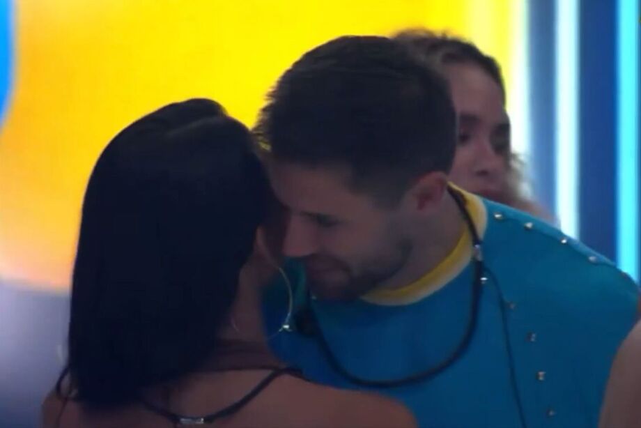 Jonas e Maxiane protagonizaram um dos momentos mais comentados da primeira Festa do BBB 26