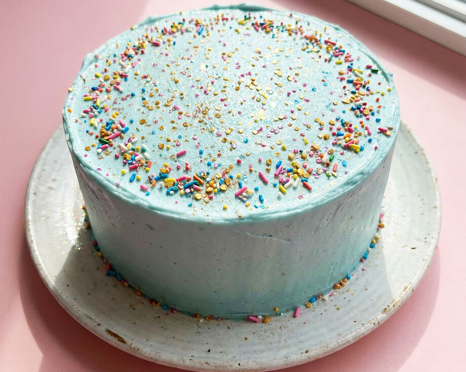 Anvisa manda recolher glitter e pó decorativo usados em alimentos por risco à saúde