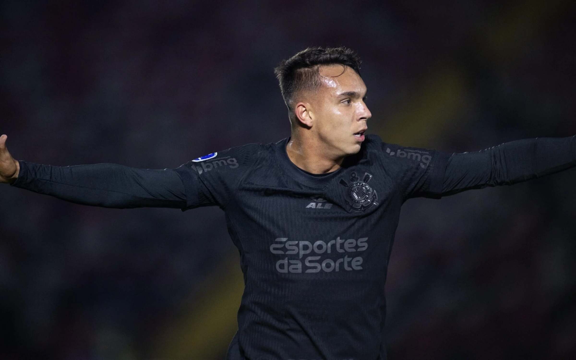 Napoli contrata o atacante Giovane e Corinthians lucra R$ 1,8 mi por tê-lo revelado