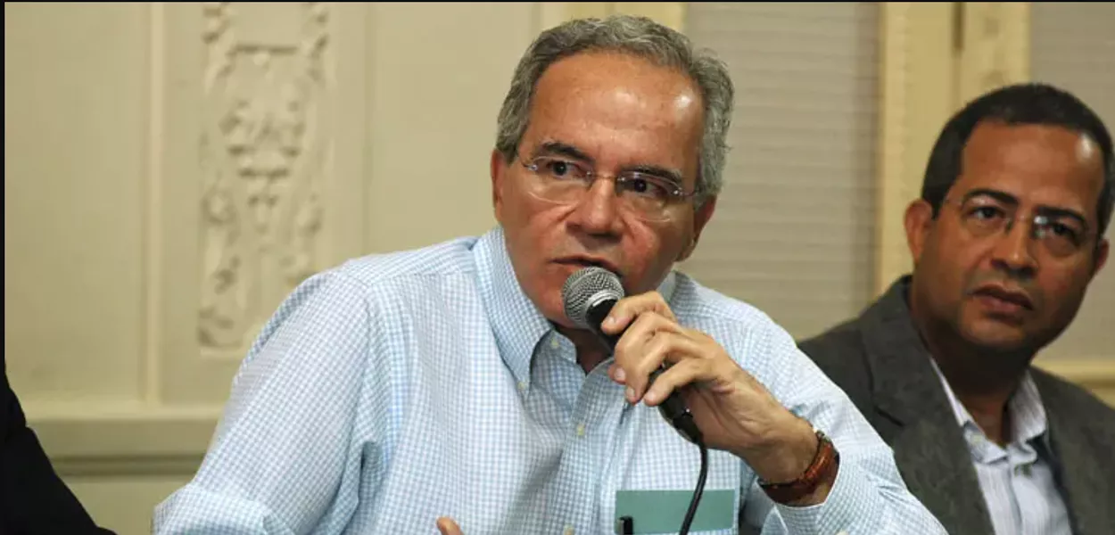 Nelson Tanure afirma que atendeu com prontidão à ordem de busca e nega vínculo societário com o Banco Master.