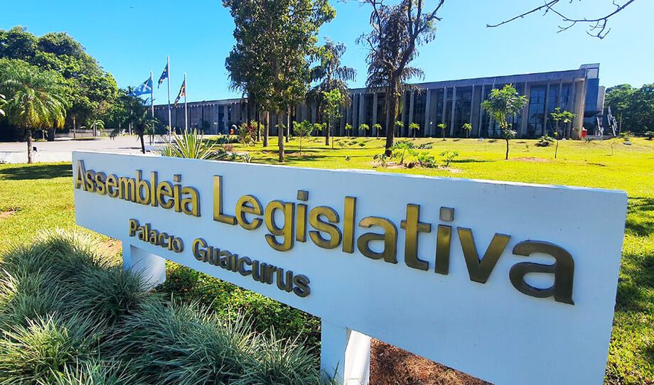 Concurso da Assembleia Legislativa de Mato Grosso do Sul abre inscrições nesta segunda-feira, com 80 vagas e salários que chegam a R$ 8 mil