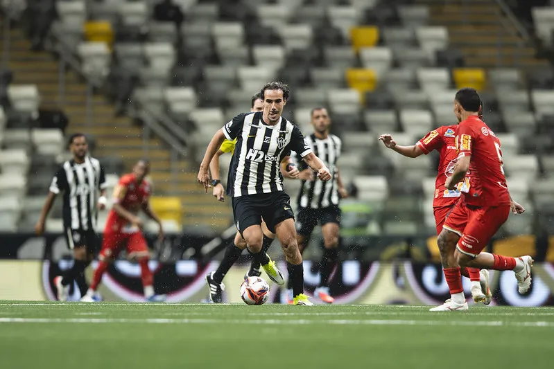 Atlético-MG teve mais posse e chances, mas ficou no 0 a 0 com o Tombense na Arena MRV.