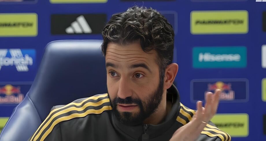 Ruben Amorim deixa o comando do Manchester United após 14 meses e críticas públicas à diretoria