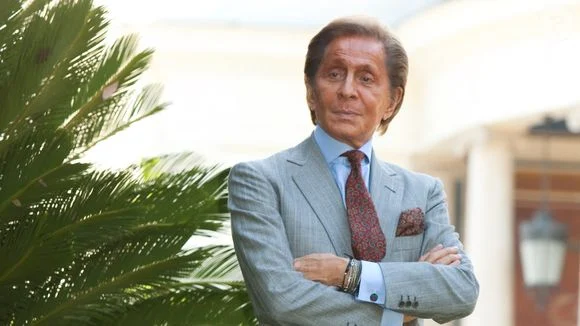 Valentino passou por diferentes direções criativas após a aposentadoria de seu fundador, em 2008.