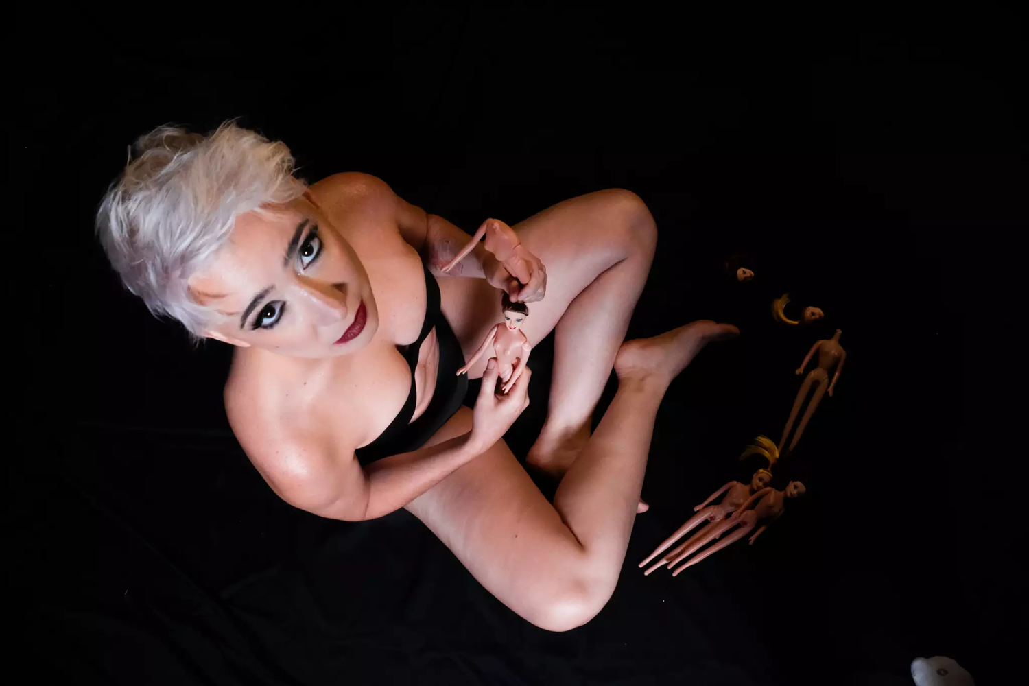 Ligia Prieto protagoniza o monólogo Invernáculo dos Sonhos