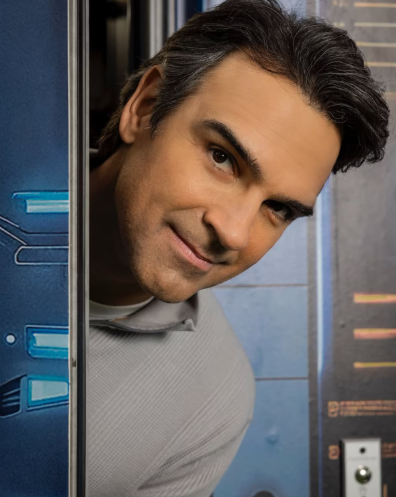 O apresentador do BBB Tadeu Schimidt; maratona Big Day apresenta ao público os candidatos das Casas de Vidro do BBB 26