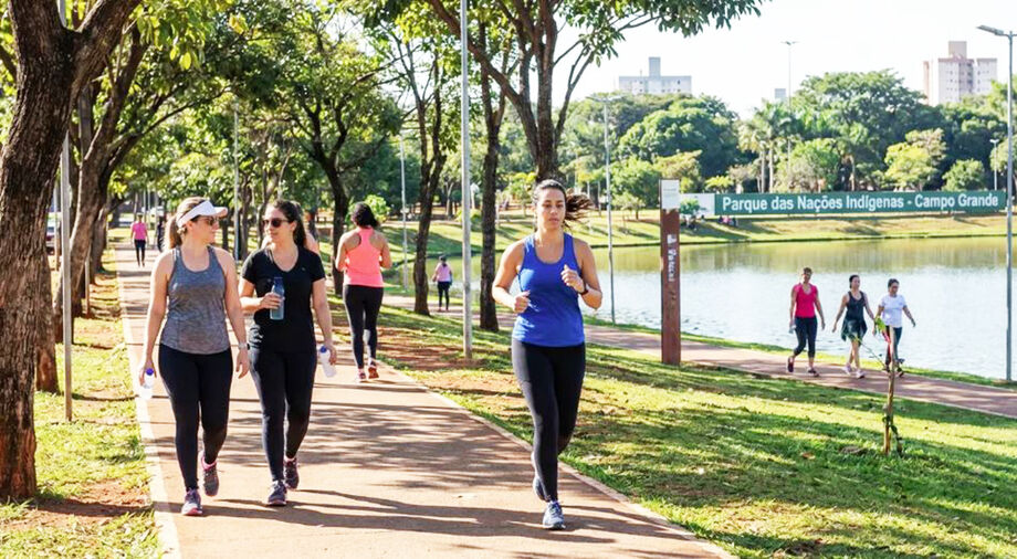 Insegurança tem levado mulheres a mudar horários e locais de treino em parques e avenidas de Campo Grande.