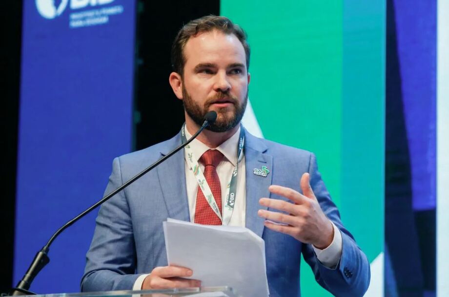 Secretário-executivo da Fazenda, Dario Durigan, comemora IPCA de 2025 em 4,26% e destaca combinação de inflação e desemprego baixos.