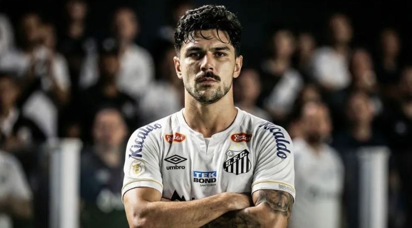 Santos foi condenado pelo CAS por dívida referente à contratação do zagueiro João Basso.