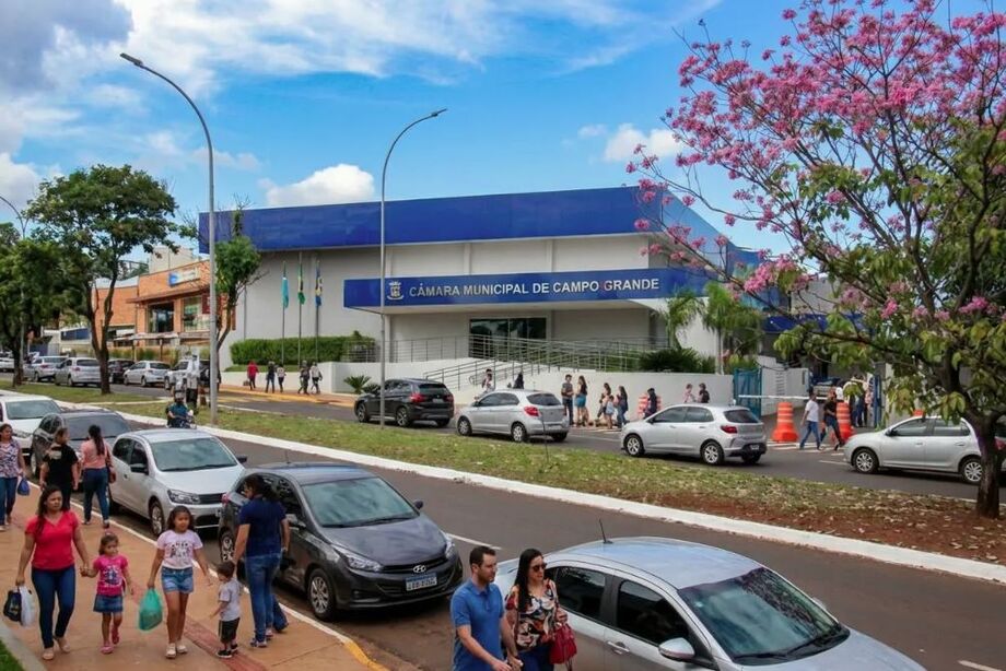 Câmara de Campo Grande realiza sessão extraordinária para votar projeto que pode impactar o IPTU de 2026.