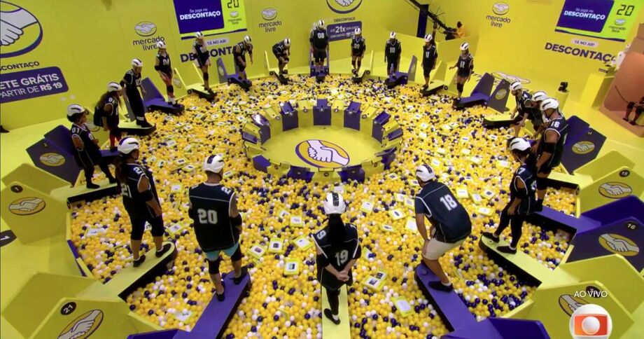 Prova do Líder é interrompida no 'BBB 26' após Solange Couto se machucar.