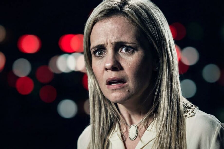 Adriana Esteves voltará a interpretar Carminha na continuação de Avenida Brasil