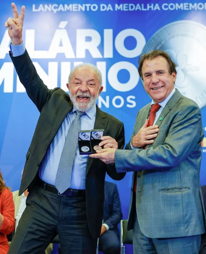 O ministro do Trabalho, Luiz Marinho, defendeu uma reforma da renda e afirmou que bilionários precisam contribuir mais para reduzir desigualdades no país.