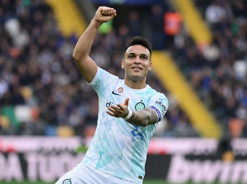 Lautaro Martínez marcou o gol da vitória da Inter sobre a Udinese e ampliou a vantagem na liderança do Italiano.