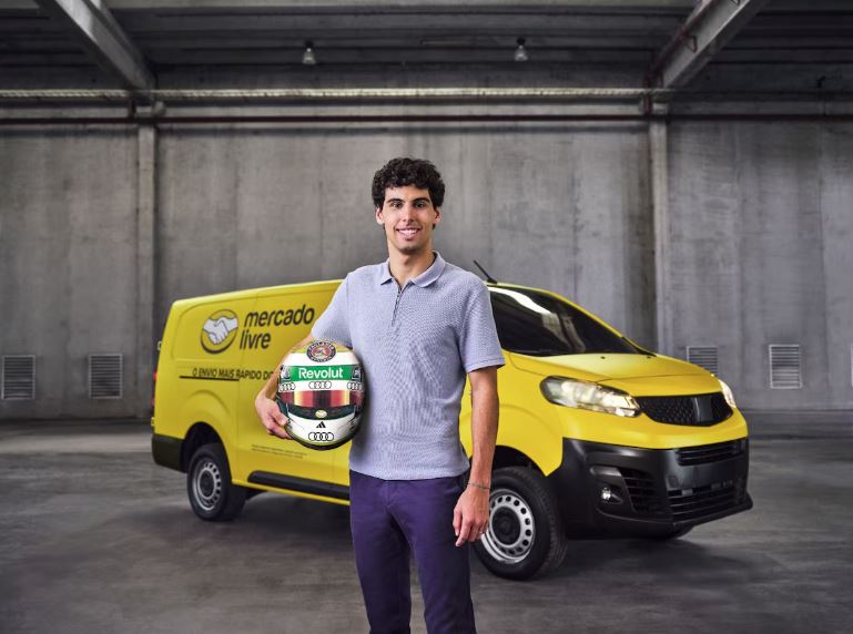 Gabriel Bortoleto anunciou o Mercado Livre como novo patrocinador para a temporada 2026 da Fórmula 1.