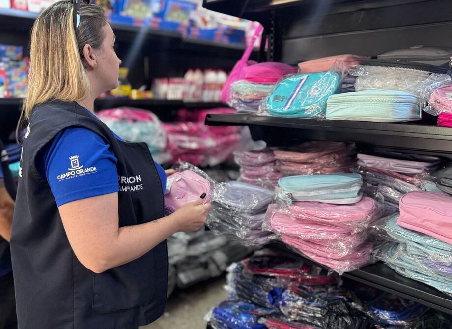 Procon de Campo Grande intensifica fiscalização em papelarias durante período de compras de material escolar.