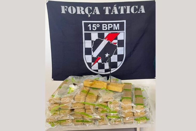 Droga apreendida com mulher presa durante fiscalização em ônibus no terminal de Maracaju.