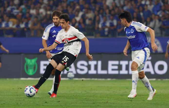 Meia Rodriguinho assinou contrato definitivo com o Red Bull Bragantino até 2030