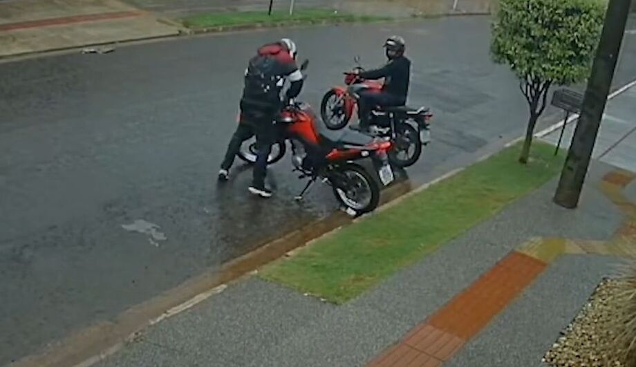 Polícia Civil recuperou mais três motocicletas furtadas por grupo criminoso em Campo Grande.