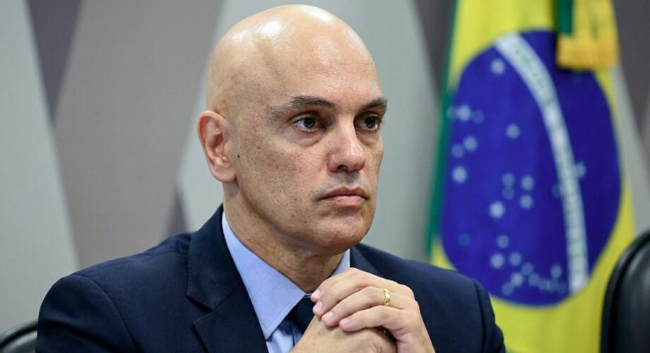 Ministro Alexandre de Moraes é alvo de pedido de impeachment protocolado no Senado.