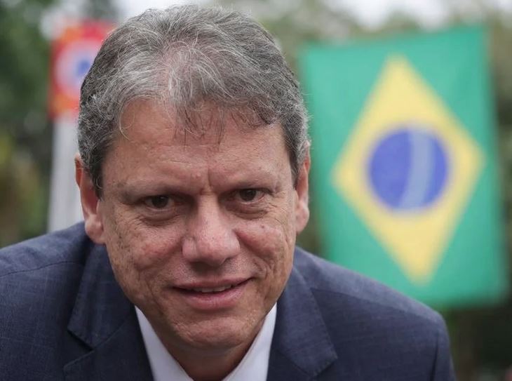 Tarcísio reafirmou que disputará a reeleição em São Paulo após visitar Jair Bolsonaro na prisão