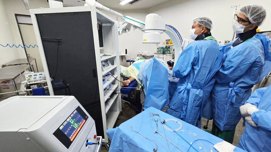 Hospital Regional de MS passa a usar tecnologia a laser em cirurgias de cálculo renal pelo SUS.