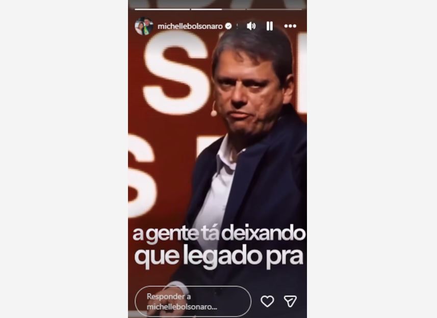 Publicação de Michelle Bolsonaro com vídeo de Tarcísio gerou interpretações nos bastidores da direita.
