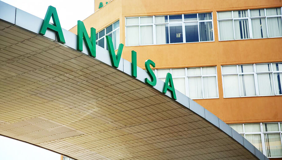 Pesquisa com polilaminina, desenvolvida na UFRJ, inicia fase clínica após autorização da Anvisa.