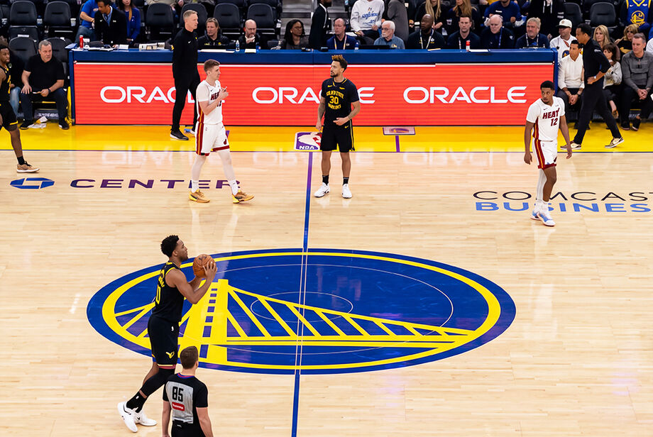 Apesar da lesão de Buttler, Warriors atropelou o Miami Heat