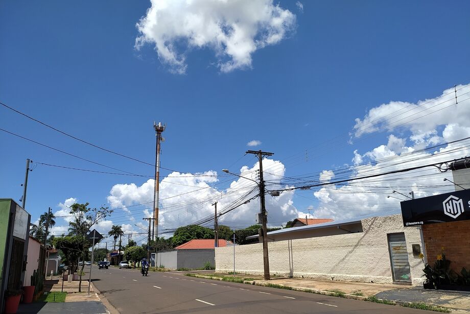 Campo Grande amanhece quente, mas tem previsão de chuva ao longo do dia