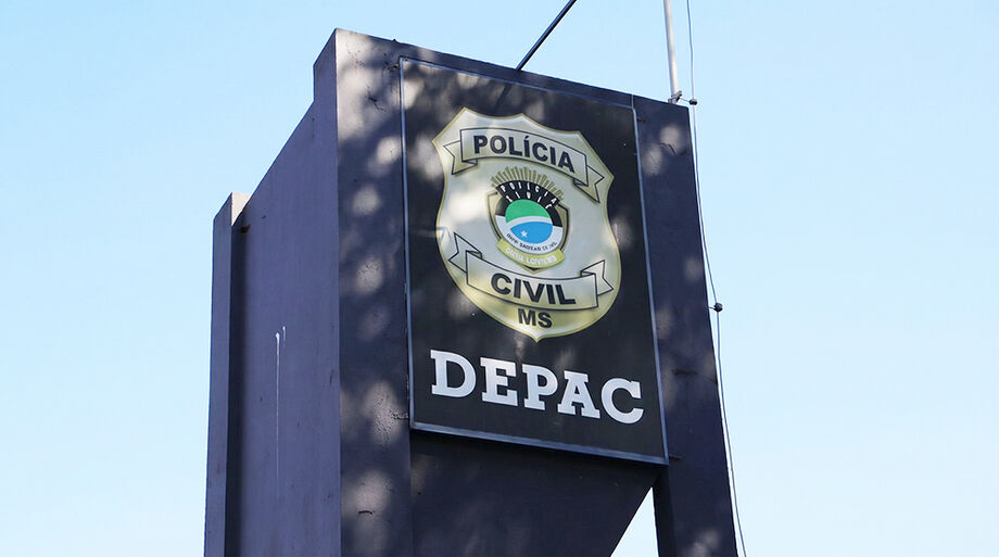 Polícia investiga homicídio ocorrido em frente a uma barbearia no bairro Parque das Nações II, em Dourados.