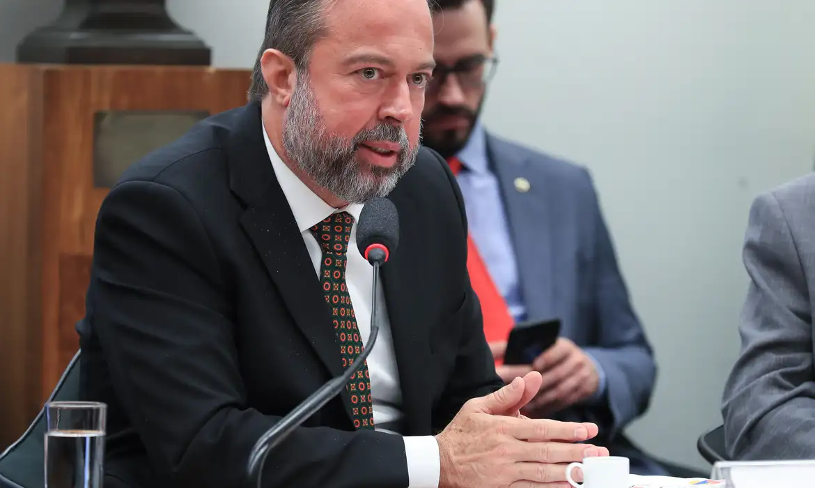 O ministro de Minas e Energia, Alexandre Silveira.