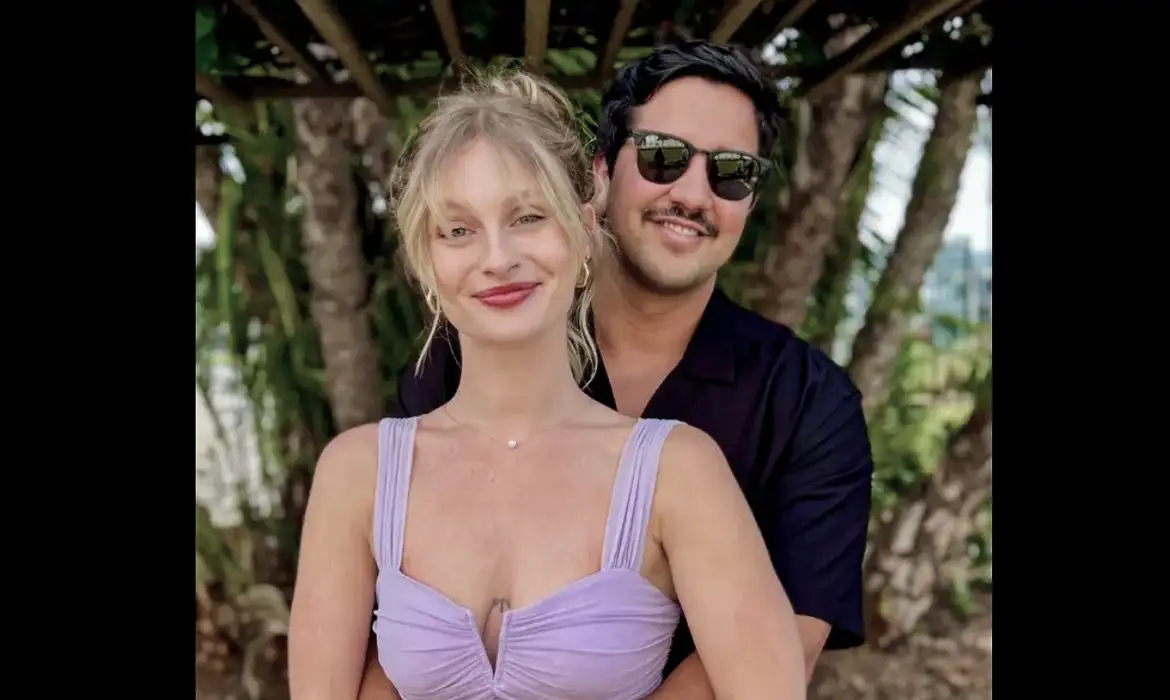 Família do brasileiro Matheus Silveira reclama da demora na extradição e denuncia as condições em que ele é mantido em um centro de detenção migratória nos Estados Unidos.