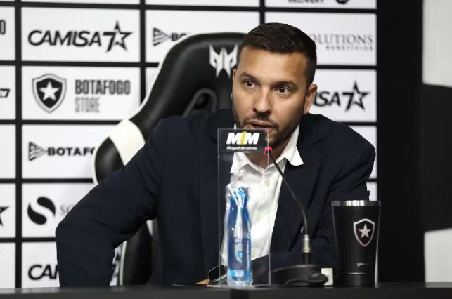 Alessandro Brito, diretor de gestão esportiva do Botafogo.