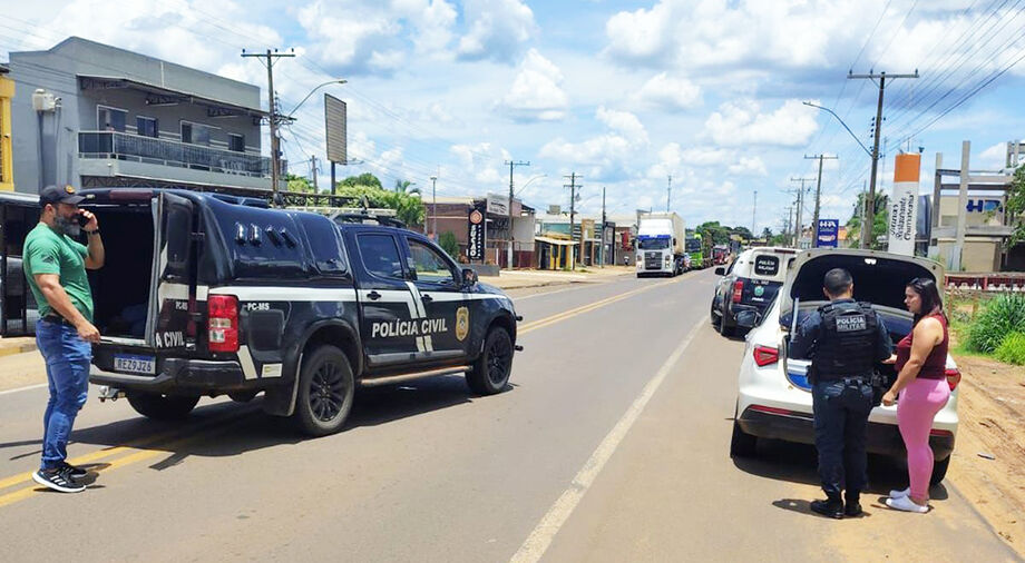 Suspeito foi preso durante ação conjunta entre polícias Civil, Militar e Rodoviária Federal após tentativa de feminicídio em Ribas do Rio Pardo