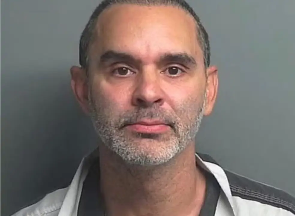 Ex-piloto da Fórmula 1, Antônio Pizzonia foi detido no Texas durante evento de kart.