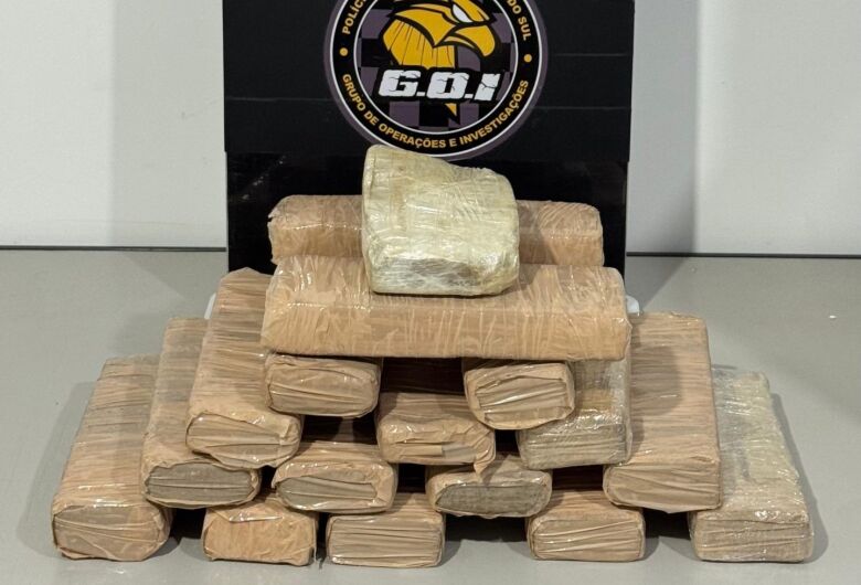 Polícia Civil apreendeu maconha e cocaína em imóvel usado como depósito de drogas na Vila Flório, em Campo Grande