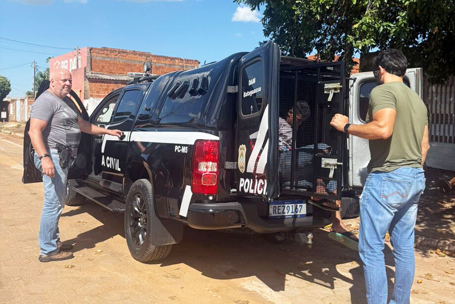 Homem foi preso em flagrante pela Polícia Civil em Bataguassu após agredir e ameaçar de morte a própria companheira.