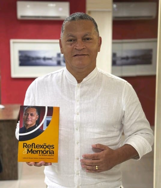 Jornalista e escritor Wilson Aquino lança o livro Reflexões e Memória no Café Doce Lembrança, em Campo Grande, com seleção de artigos sobre fé, família e sentido da vida.